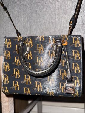 Dooney And Bourke MINI JANINE SATCHEL BLACK Crossbody 128210962 RARE